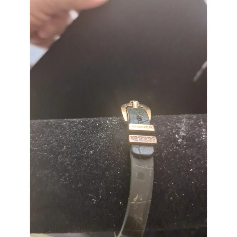 Pre-owned‎ Aigner Golden Tone Green Leather Designer Bracelet With Rhinestone